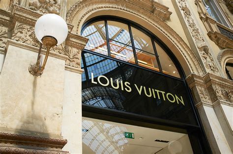 louis vuitton online italy|buying louis vuitton in milan.